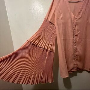 Women’s Blush Pink Pleated Sleeve Top